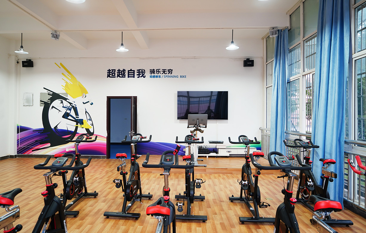 重庆市高阳小学教职工健身房 重庆